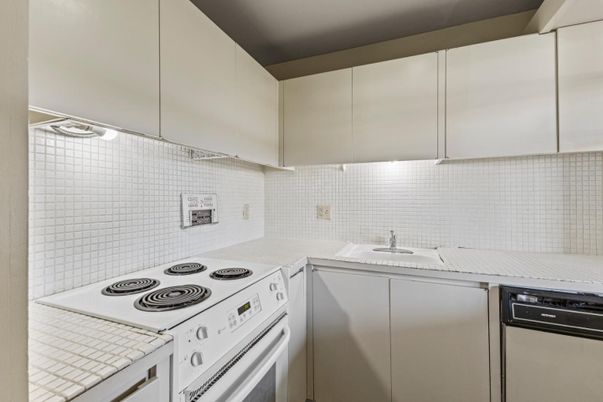 Interior, Kitchen, Tile Countertops