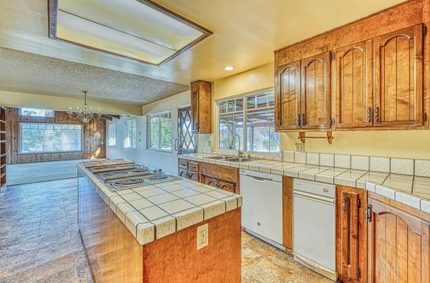 Chandelier, Interior, Kitchen, Recessed Lighting, Tile Countertops
