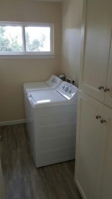 Interior, Washer, Wood Texture Flooring