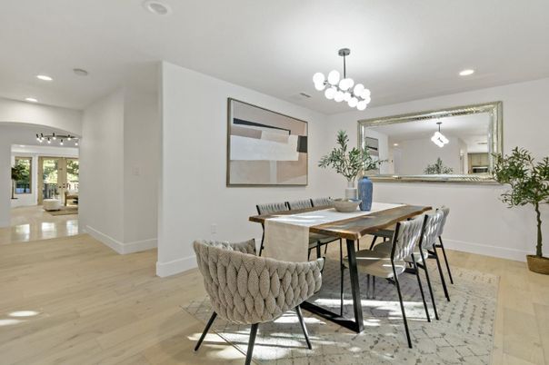 Chandelier, Dining room, Interior, Pendant Lights, Recessed Lighting, Wood Texture Flooring