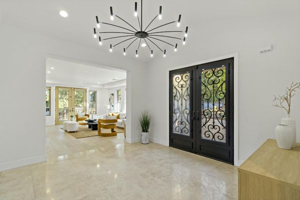 Interior, Living room, Pendant Lights, Recessed Lighting