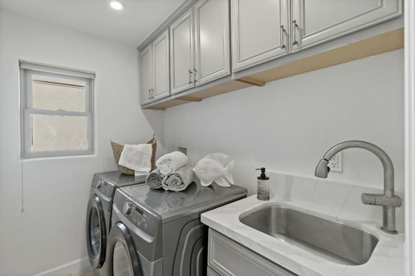 Interior, Recessed Lighting, Washer