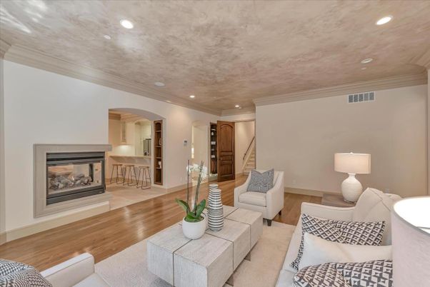 Interior, Living room, Recessed Lighting, Wood Texture Flooring