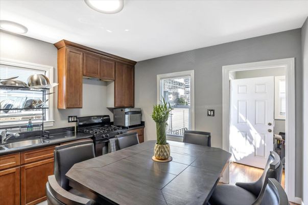 Dining room, Interior, Kitchen, Recessed Lighting, Wood Texture Flooring