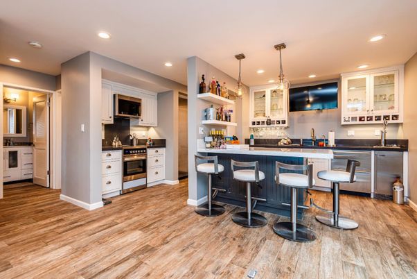Interior, Pendant Lights, Recessed Lighting, Wood Texture Flooring