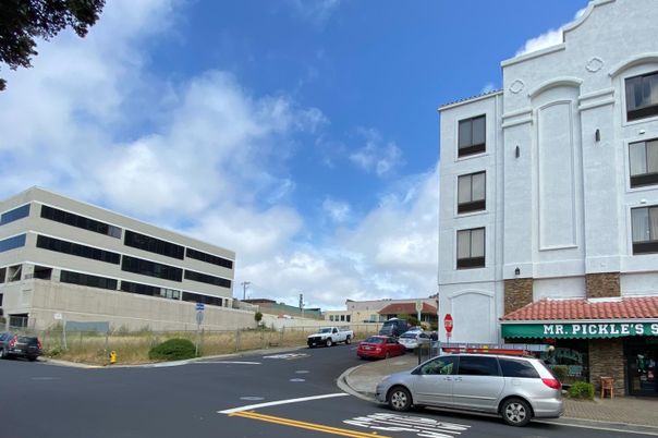 Exterior, Facade, Condo Building