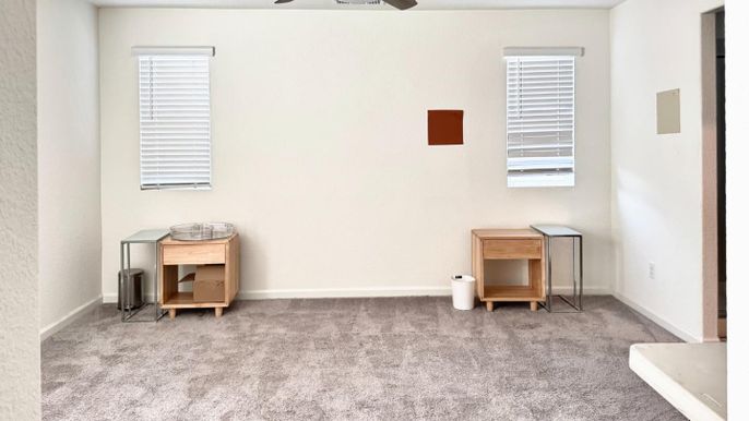 Home Office, Interior