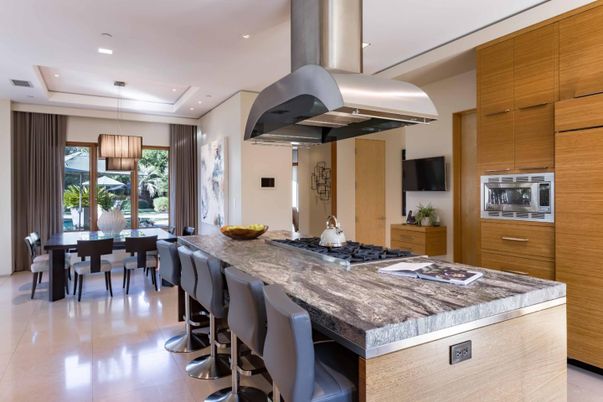 Dining room, Interior, Kitchen, Pendant Lights, Recessed Lighting, Stainless Steel Appliances