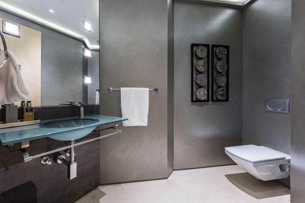 Bathroom, Interior, Recessed Lighting