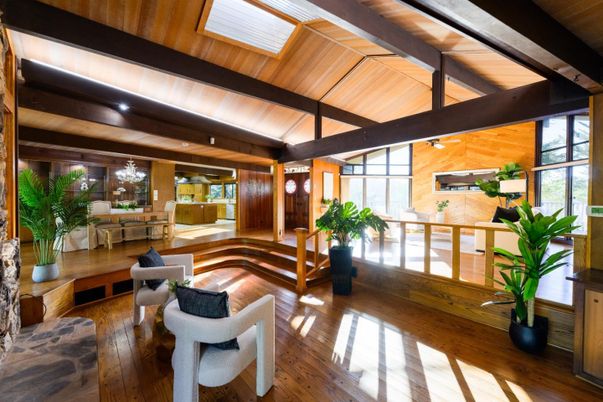 Chandelier, Dining room, Interior, Pendant Lights, Wooden Beams, Wooden Ceilings, Wood Texture Flooring, Wooden Walls