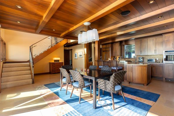 Dining room, Interior, Kitchen, Pendant Lights, Recessed Lighting, Wooden Beams, Wooden Ceilings
