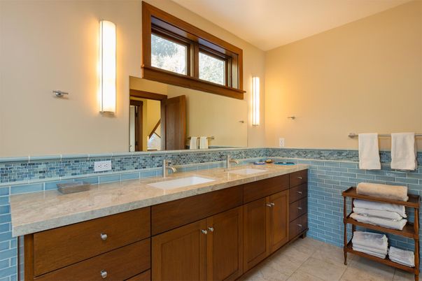 Bathroom, Dual Sink Vanities, Interior