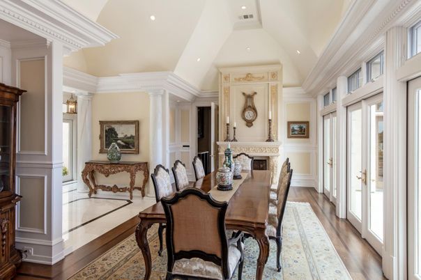 Dining room, Fireplace, Interior, Recessed Lighting, Wood Texture Flooring