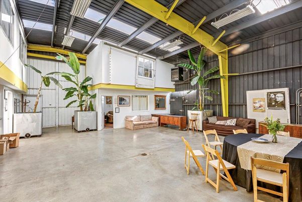 Dining room, Interior