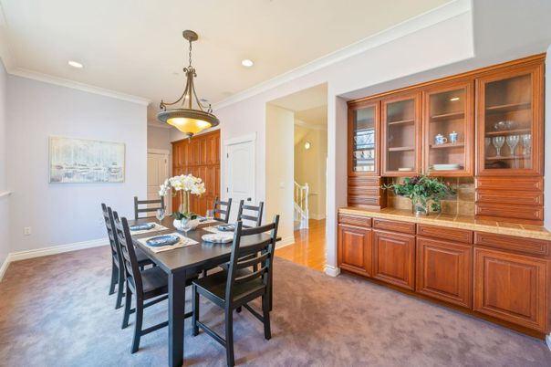 Dining room, Interior, Pendant Lights, Recessed Lighting