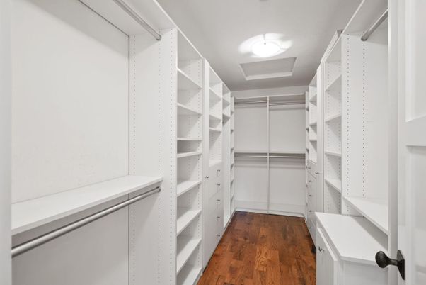Interior, Walk-in Closets, Wood Texture Flooring