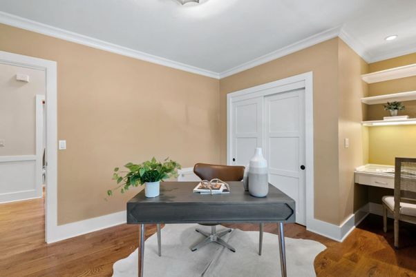Home Office, Interior, Recessed Lighting, Wood Texture Flooring