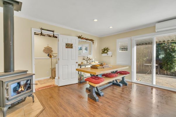 Dining room, Fireplace, Interior, Recessed Lighting, Wood Texture Flooring