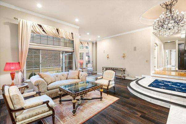 Chandelier, Interior, Living room, Recessed Lighting, Wood Texture Flooring