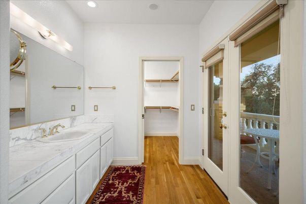 Bathroom, Interior, Recessed Lighting, Wood Texture Flooring