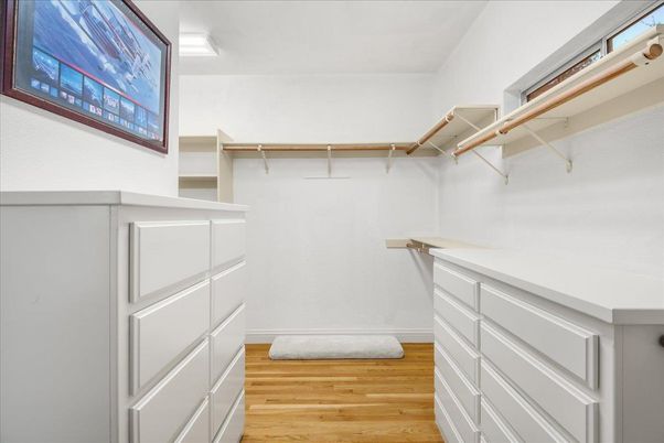Interior, Walk-in Closets, Wood Texture Flooring