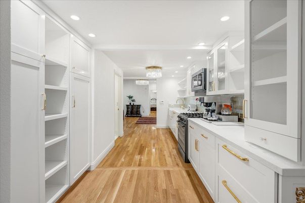 Chandelier, Interior, Kitchen, Recessed Lighting, Wood Texture Flooring