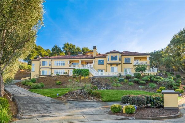 Backyard, Exterior, Facade, Mediterranean