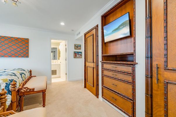 Fireplace, Interior, Recessed Lighting