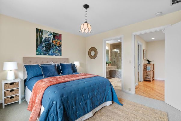 Bedroom, Interior, Pendant Lights, Recessed Lighting, Wood Texture Flooring