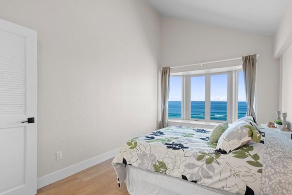 Bedroom, Interior, Water, Wood Texture Flooring