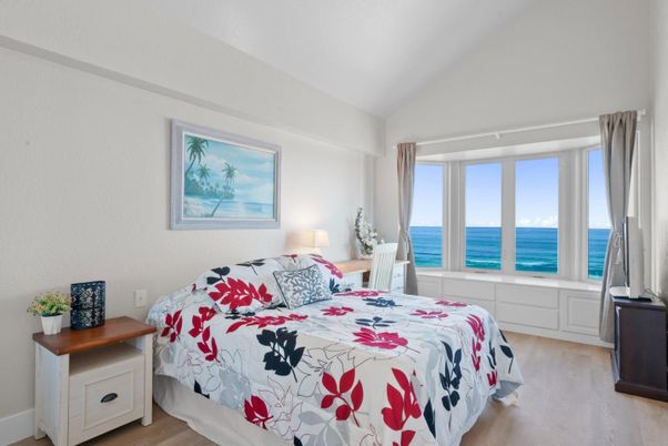 Bedroom, Interior, Water, Wood Texture Flooring