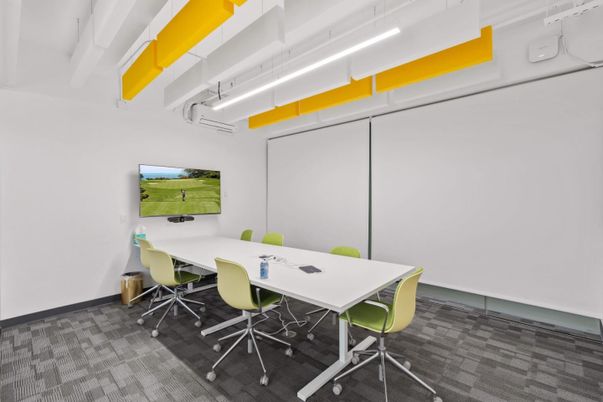 Home Office, Interior