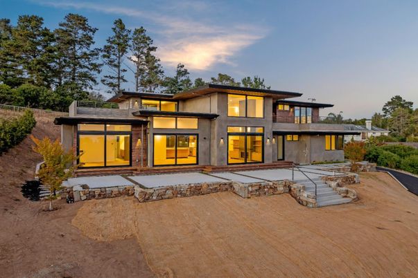 Backyard, Exterior, Facade, Modern
