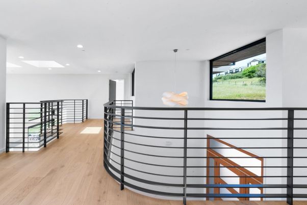 Interior, Pendant Lights, Recessed Lighting, Wood Texture Flooring