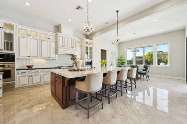 Chandelier, Dining room, Interior, Kitchen, Pendant Lights, Recessed Lighting, Stainless Steel Appliances