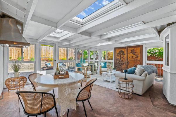 Dining room, Interior, Living room, Sun Room
