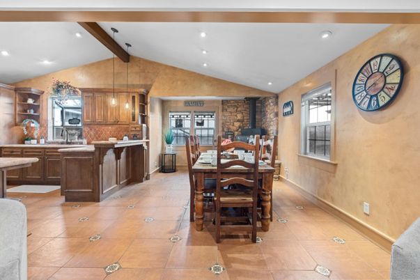 Dining room, Interior, Kitchen, Pendant Lights, Recessed Lighting, Wooden Beams