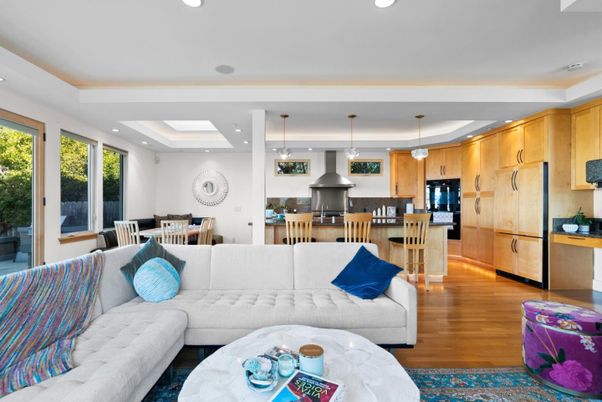 Dining room, Interior, Kitchen, Living room, Pendant Lights, Recessed Lighting, Stainless Steel Appliances, Wood Texture Flooring
