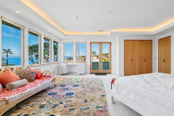 Bedroom, Interior, Recessed Lighting, Water