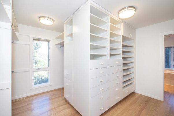 Interior, Walk-in Closets, Wood Texture Flooring