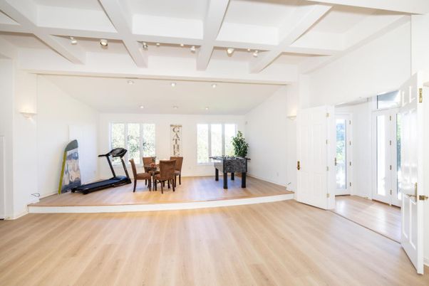 Dining room, Fitness Equipment, Interior, Recessed Lighting, Wood Texture Flooring