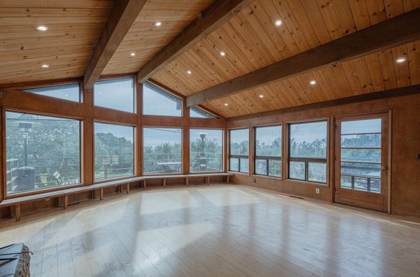 Empty room, Interior, Recessed Lighting, Wooden Beams, Wooden Ceilings, Wood Texture Flooring