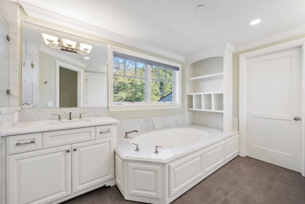 Bathroom, Dual Sink Vanities, Interior, Recessed Lighting