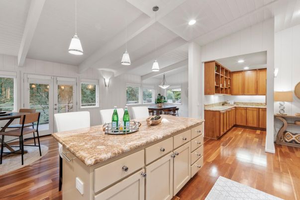 Dining room, Interior, Kitchen, Pendant Lights, Recessed Lighting, Wood Texture Flooring