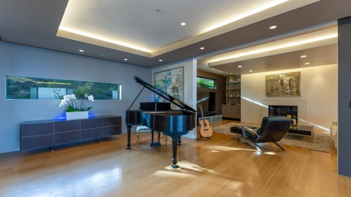 Fireplace, Interior, Piano, Recessed Lighting, Wood Texture Flooring