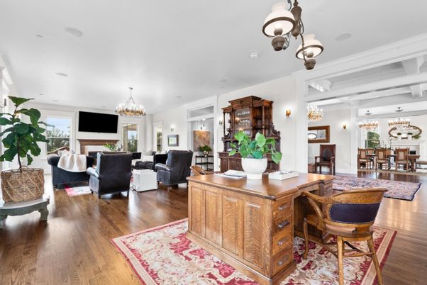 Chandelier, Dining room, Interior, Living room, Wood Texture Flooring