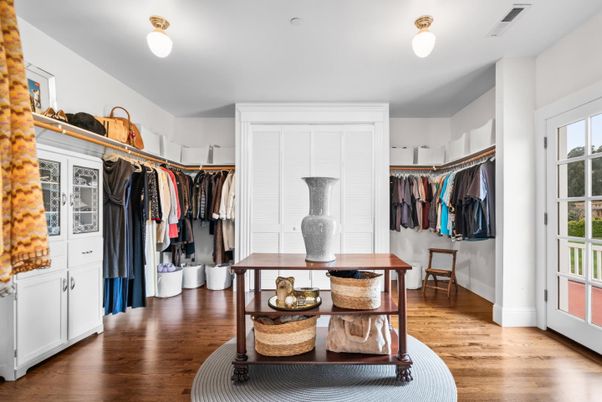 Interior, Walk-in Closets, Wood Texture Flooring
