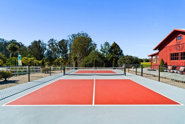 Exterior, Tennis Courts