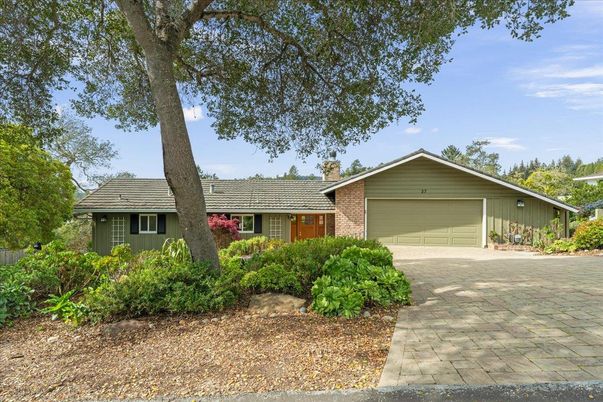 Attached, Exterior, Facade, Brick Facade, Ranch