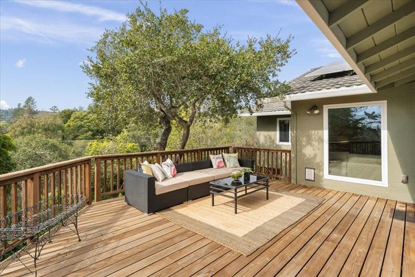 Exterior, Wood Texture Flooring